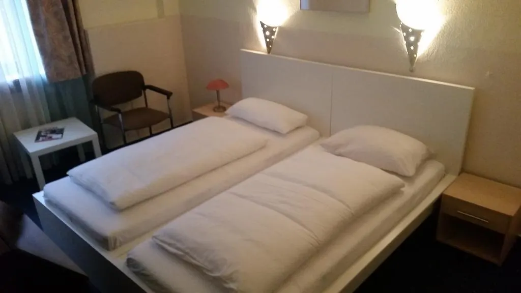 פרנקפורט Hotelgarni Frankfurt 3*,  גרמניה